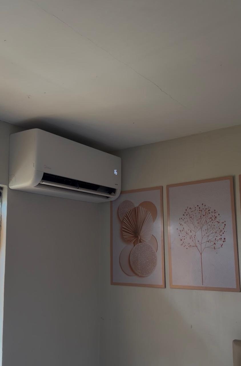 Ar-condicionado split instalado pela Neclima em ambiente residencial